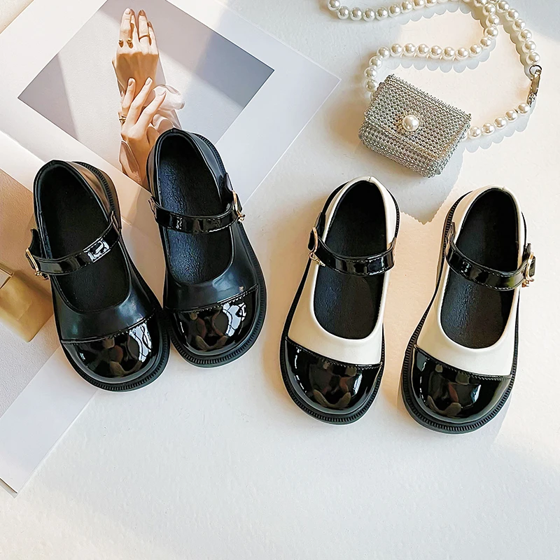 Детская кожаная обувь Модные туфли на плоской подошве для девочек из лакированной кожи, Черные, Белые, винтажные школьные Туфли 23-37 для малышей, Обувь принцессы