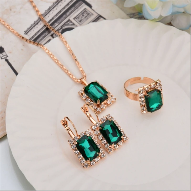 Новый комплект ювелирных изделий из трех предметов для женщин: Кольцо с зеленым цирконием, серьги, ожерелье, женский свадебный ювелирный набор