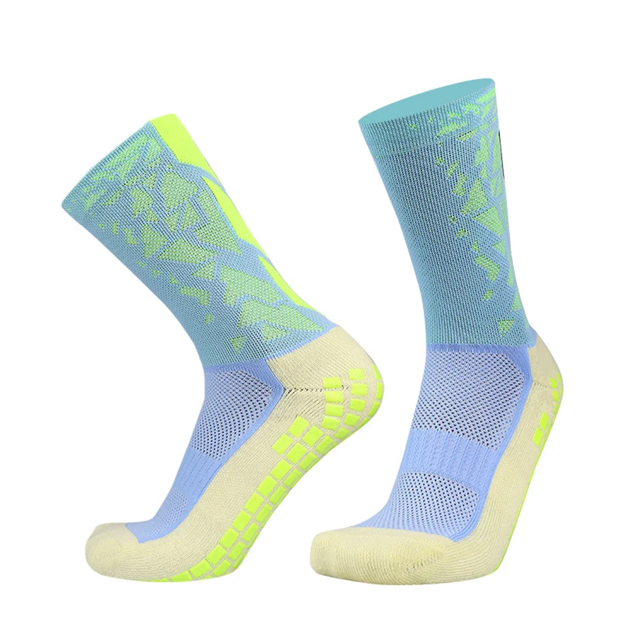1 Пара новых мужских женских камуфляжных футбольных носков со стрелками, удобные дышащие противоскользящие силиконовые футбольные носки для бега на велосипеде