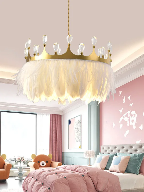 Подвесной светильник с пером, хрустальная корона, лампа, сетка для спальни, красная лампа, простой свет, роскошная современная детская комната, Теплый романтический кулон