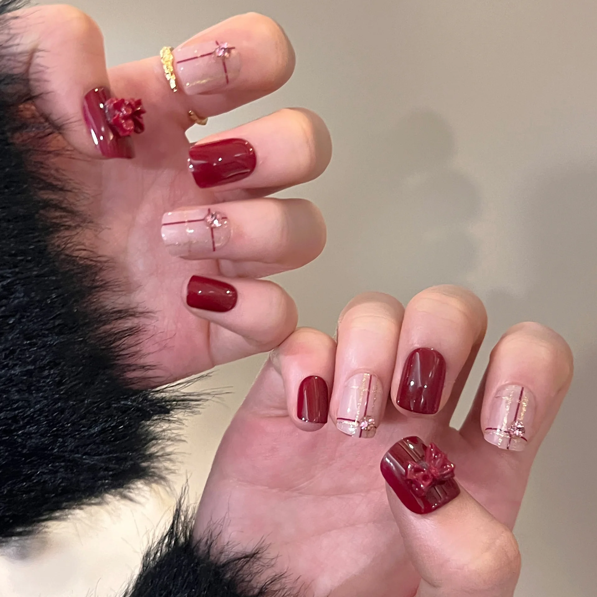 24шт Новогодних красных накладных ногтей с бантиком в цветочном дизайне, накладные ногти для девочек, модные Короткие накладки на ногти