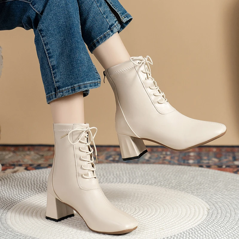 Высококачественные женские ботинки из искусственной кожи; коллекция 2023 года; Зимние Классические Ботильоны на высоком каблуке Со шнуровкой и квадратным носком; Элегантная Офисная женская обувь